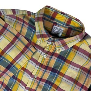 Brooks Brothers Short Sleeve Sport Shirt Men' Size Medium‎